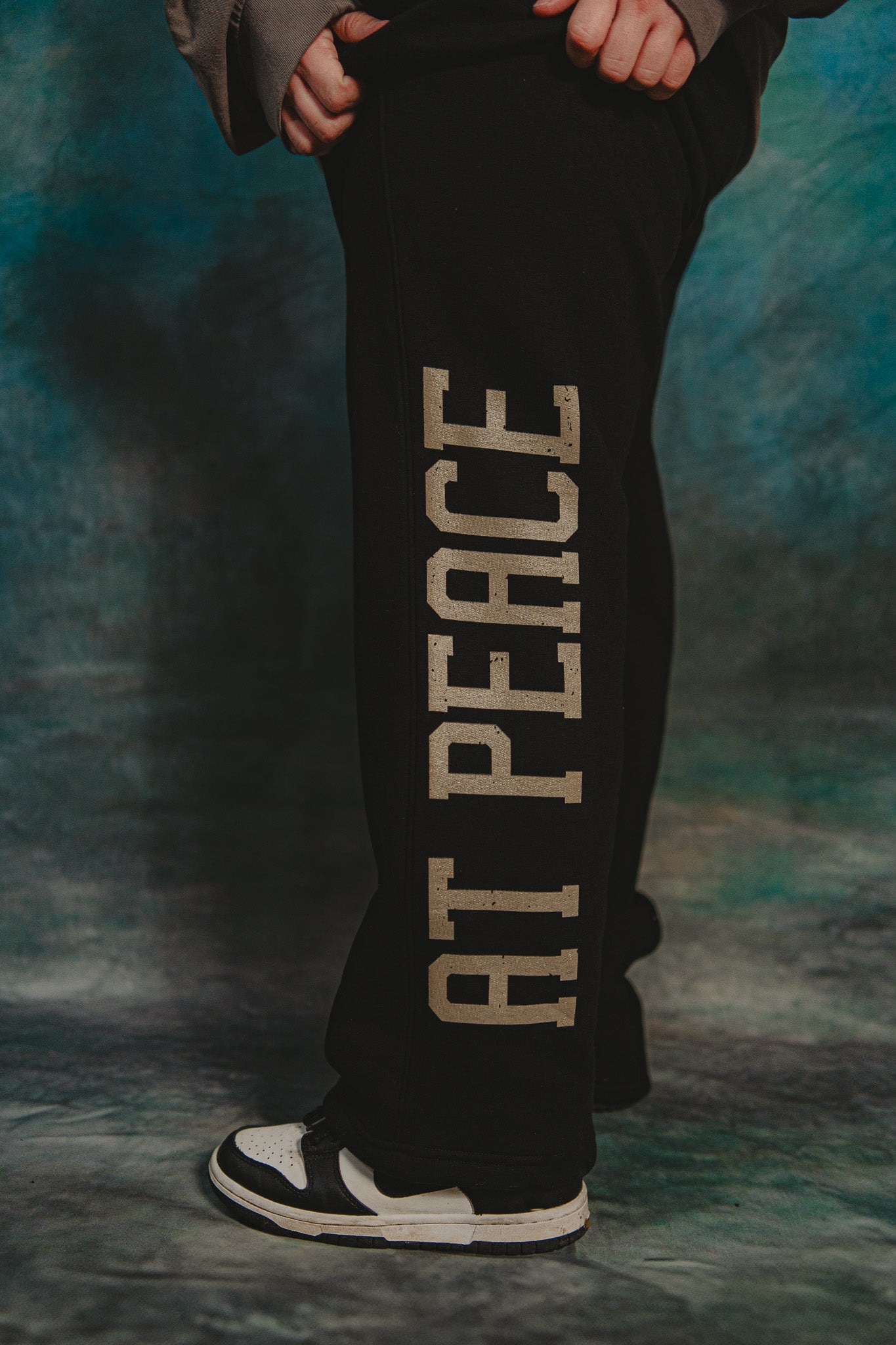 Serenity Sweatpants (Beautiful Black)